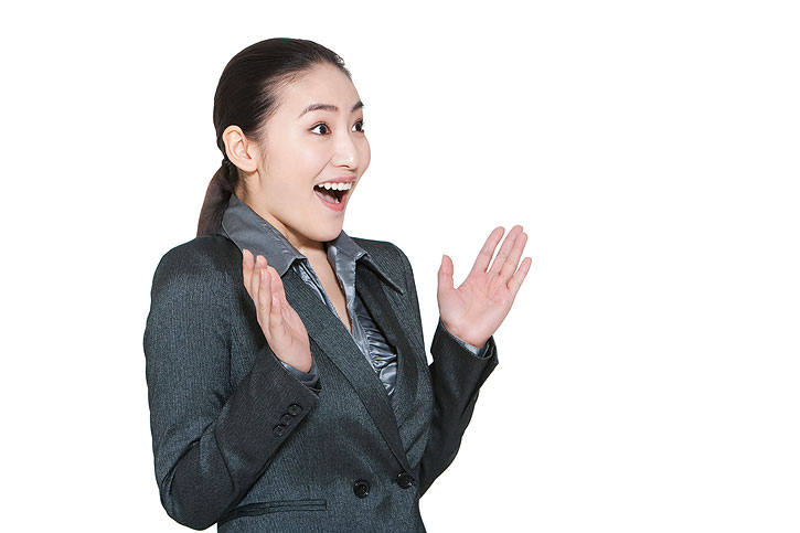 青年商务女士表示惊讶