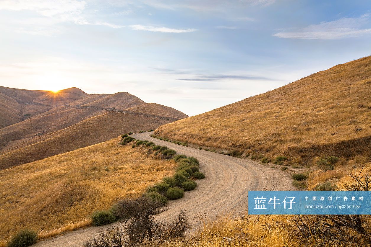 美国华盛顿州山路风光