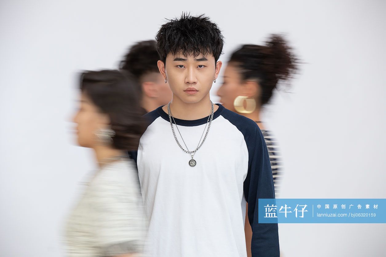 时尚的年轻人