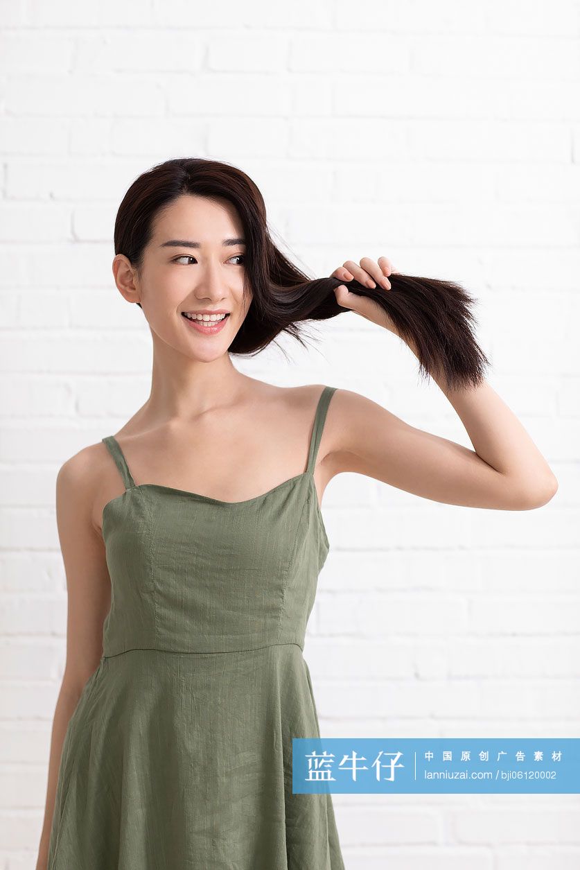 年轻漂亮的女士