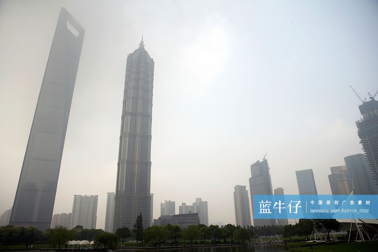 上海环球金融中心和东方明珠塔