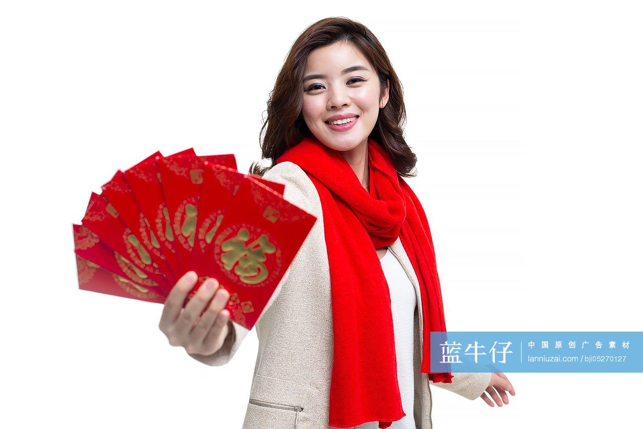 快乐的年轻女士手拿红包