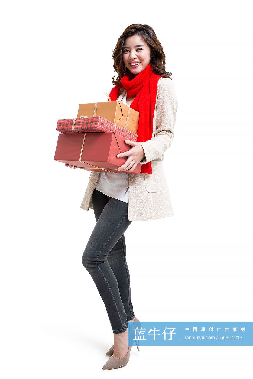 快乐的年轻女士庆祝新年