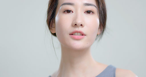 Beautiful young Chinese woman,4K