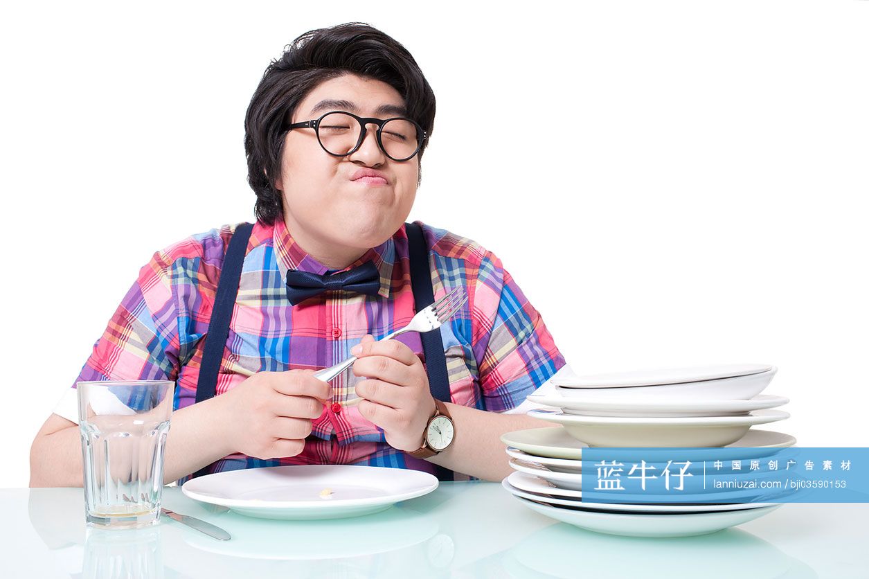 饱餐后的胖子