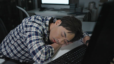 Chinese IT worker sleeping in office at night,4K