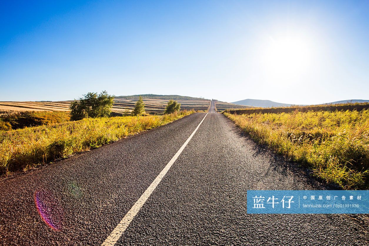 河北草原天路风光