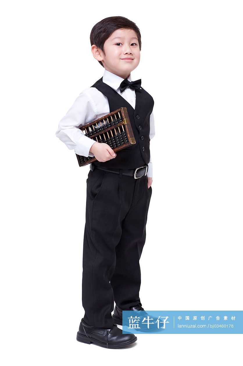 可爱的小男孩和算盘