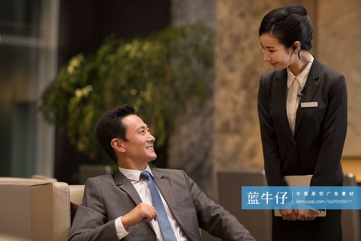 豪华酒店的专业服务-蓝牛仔影像-中国原创广告影像素材