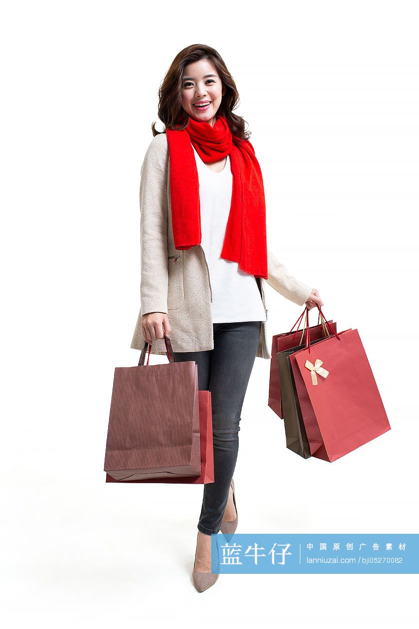 快乐的年轻女士购物