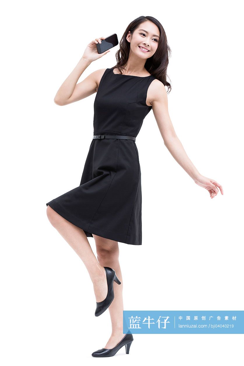 时尚商务女性与手机