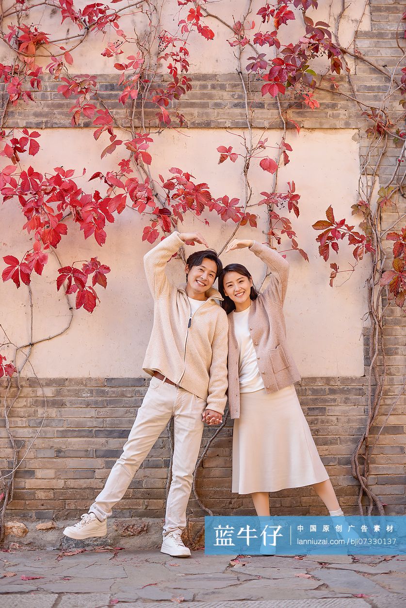 亲密的年轻情侣