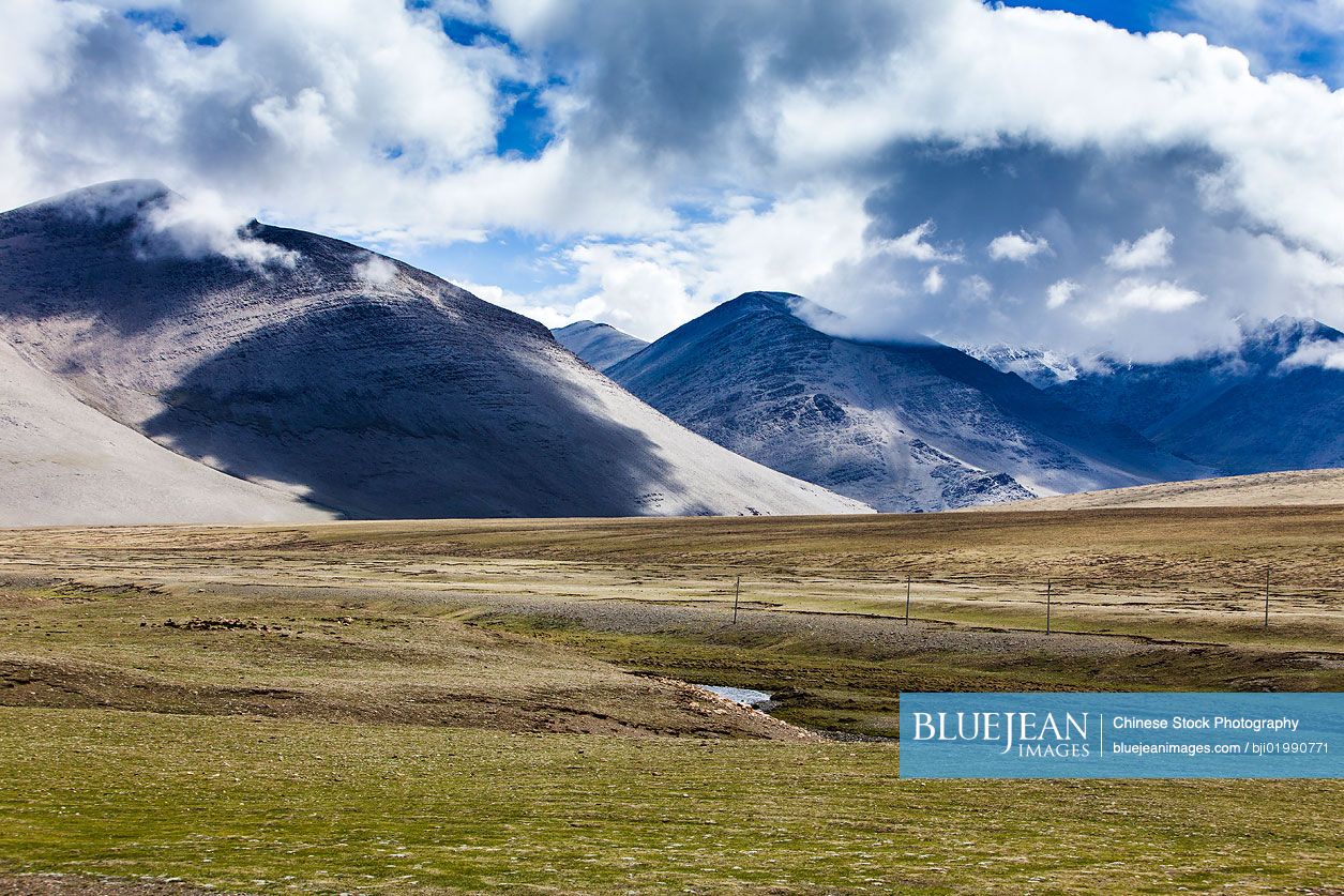 Mountains in Tibet