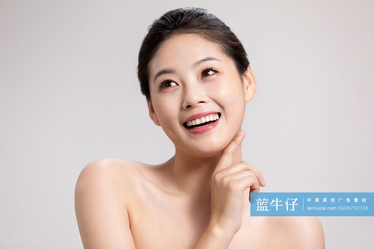 漂亮的年轻女子