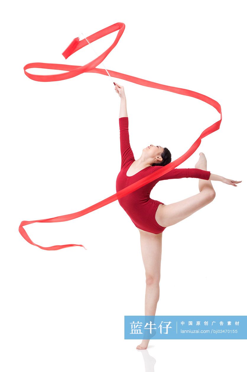 艺术体操运动员与缎带