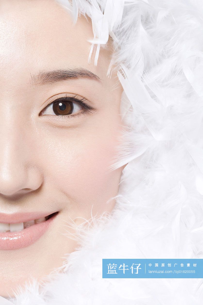 年轻女人面部特写