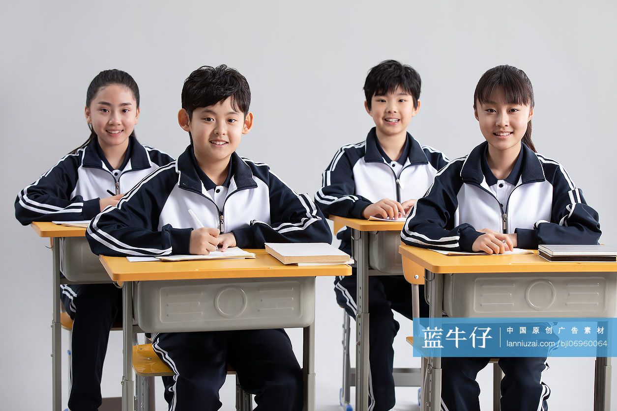 学生在教室上课