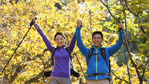 Happy young Chinese couple on a hike,HD