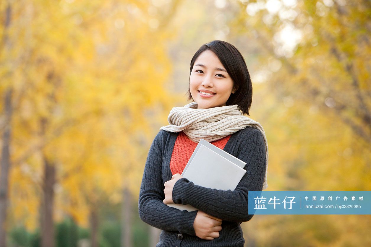 年轻的女大学生