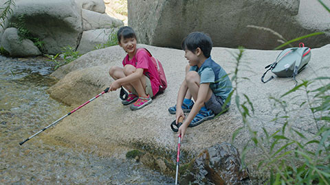 Little Chinese children having fun outdoors,4K