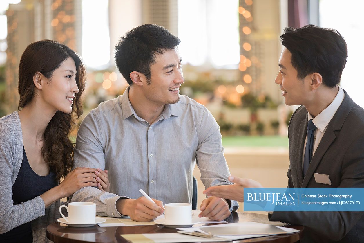 Happy Young Chinese Couple Buying New House From Realtor High res Stock happy-young-chinese-couple-buying-new-house-from-realtor-high-res-stock