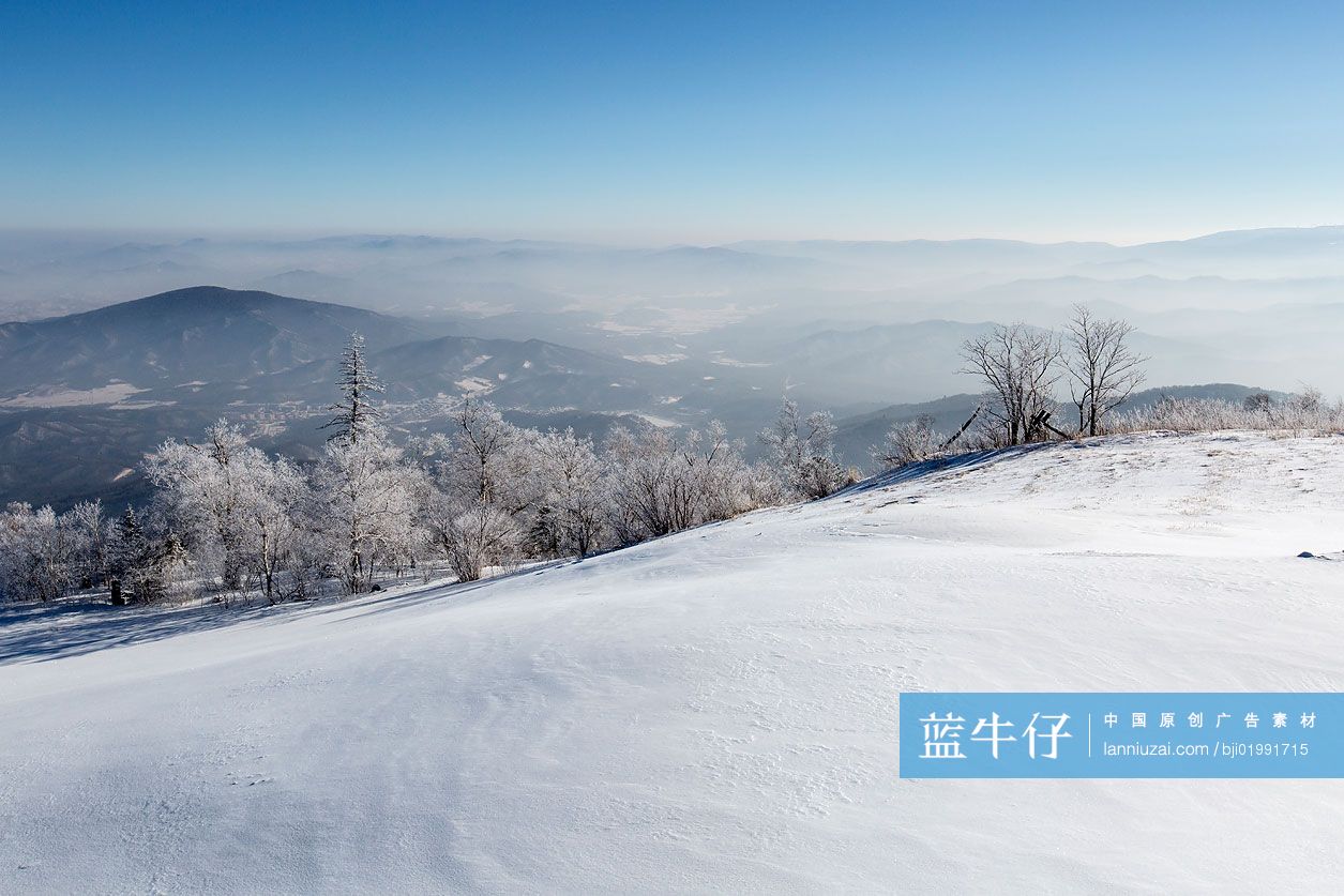 滑雪胜地