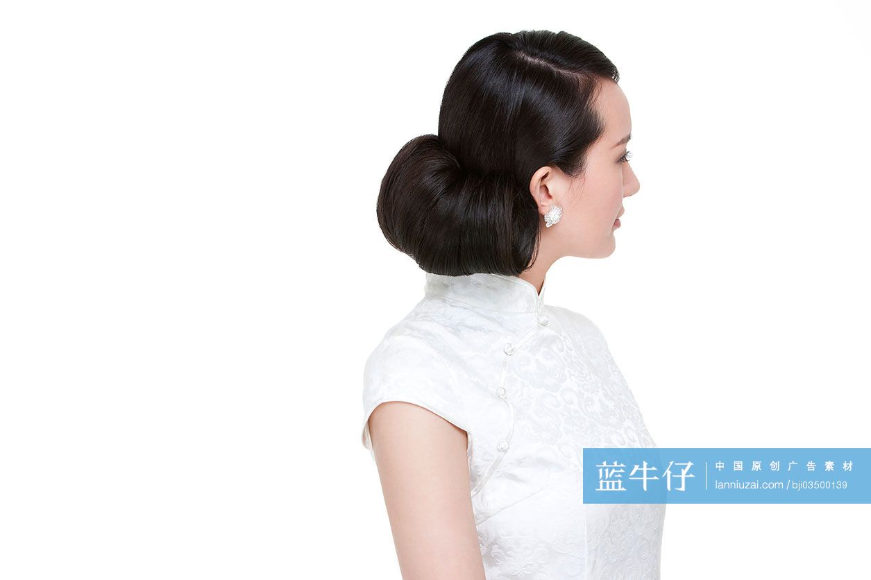 穿着旗袍的美女