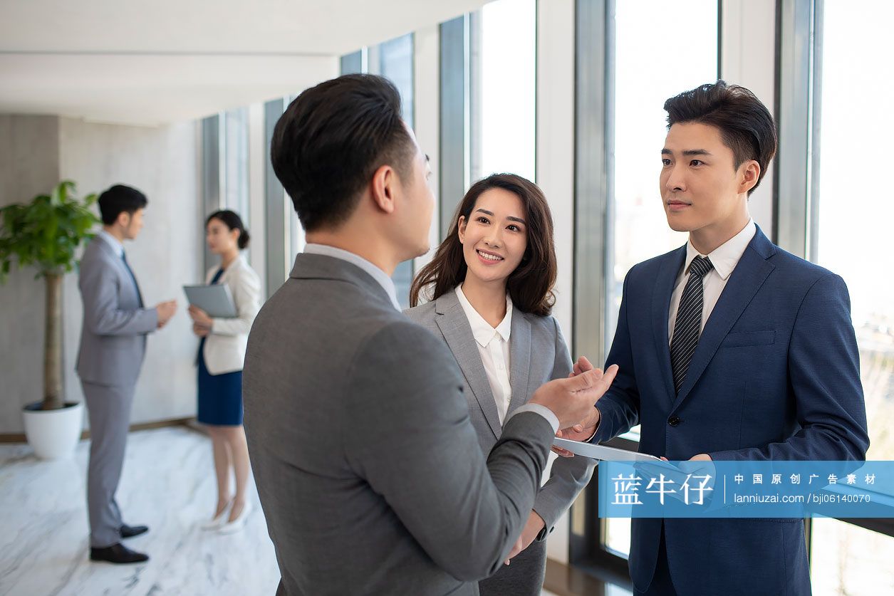 成功商务人士谈话