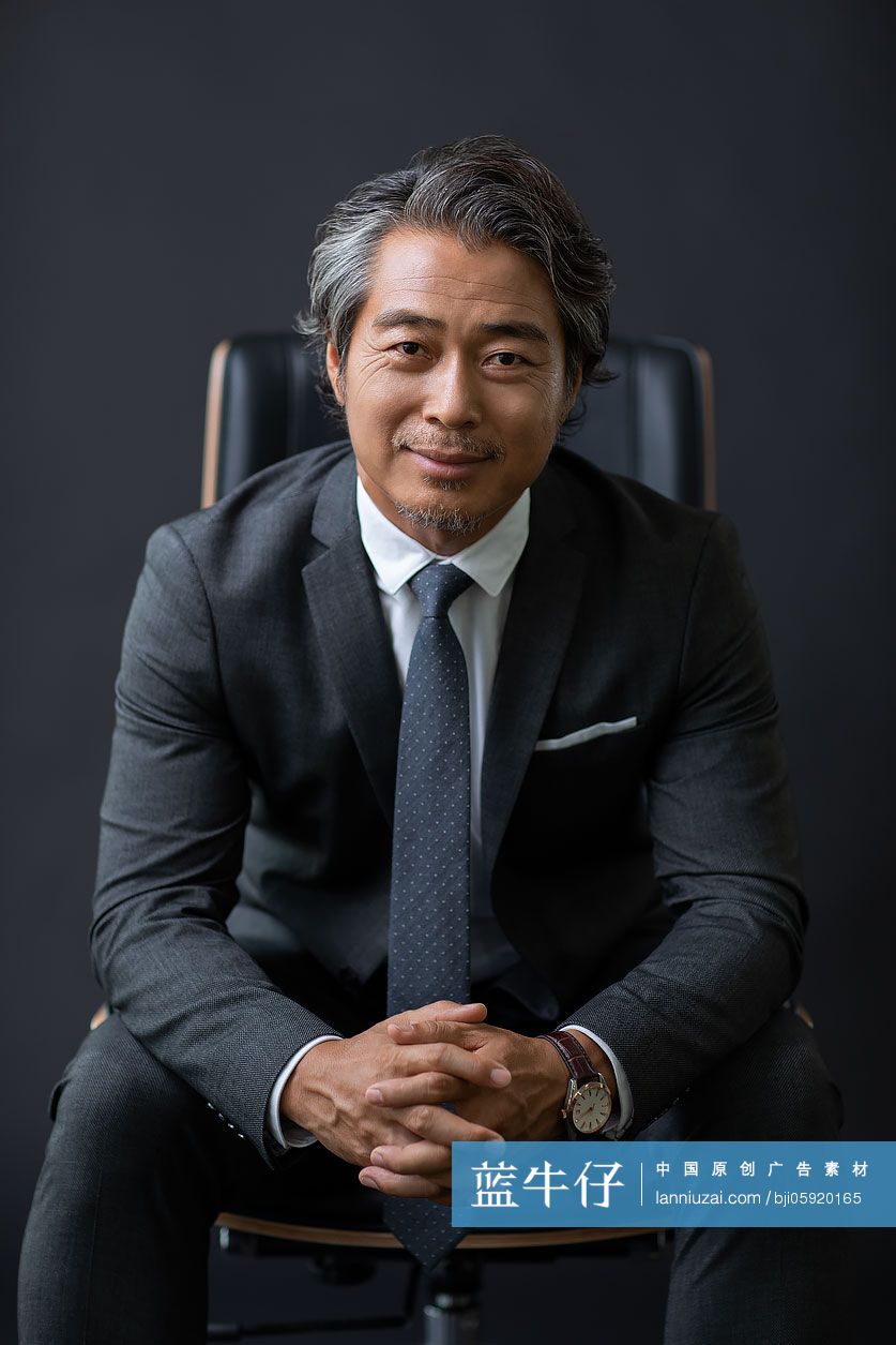 自信的商务男士