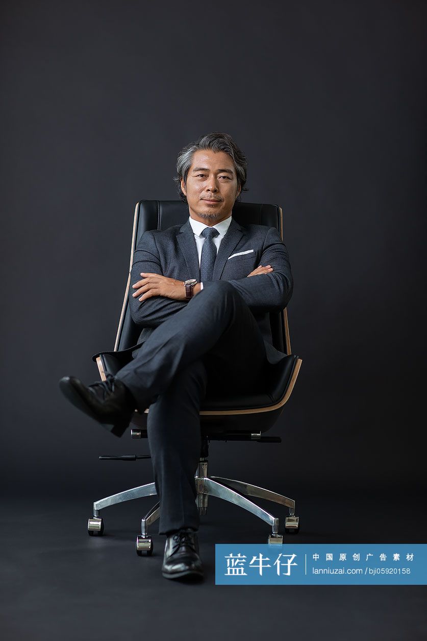 自信的商务男士