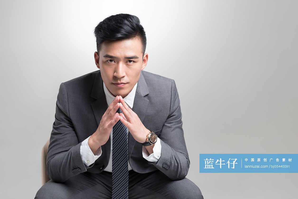 年轻商务男子肖像