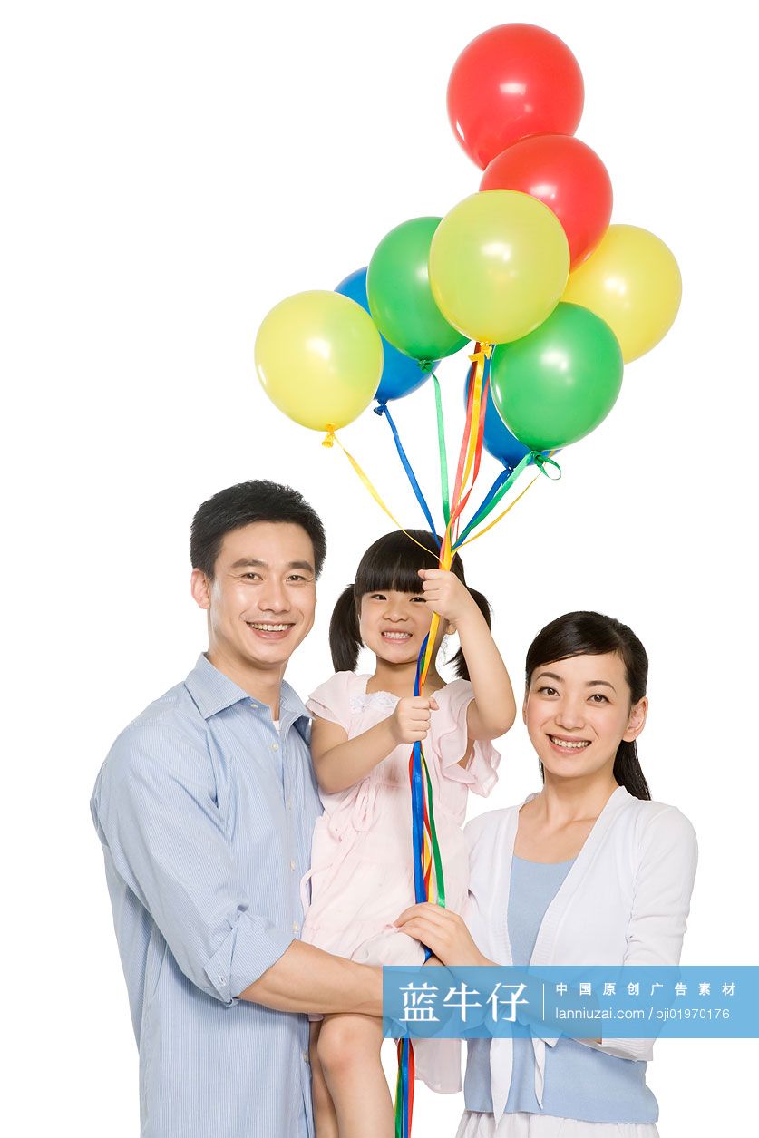 一家三口和气球
