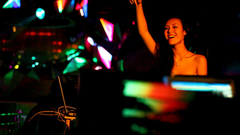 Young Chinese people dancing at nightclub,HD