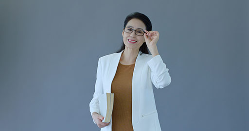 Elegant Chinese teacher,4K