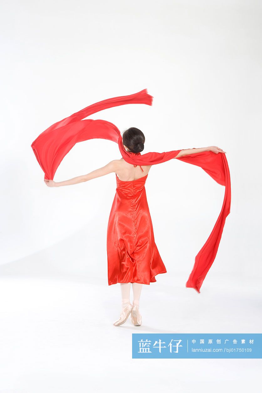 舞动红飘带