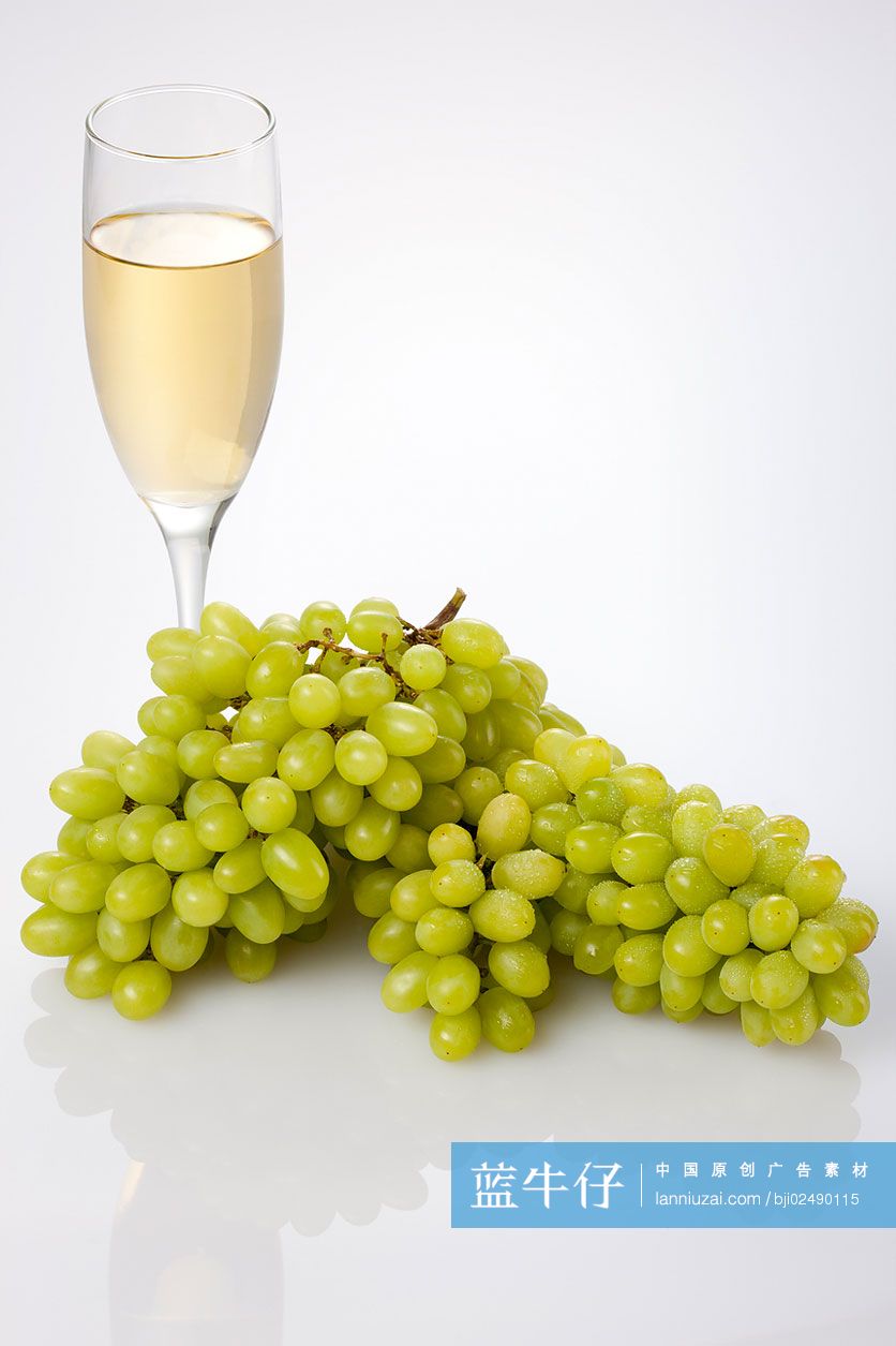 葡萄和香槟