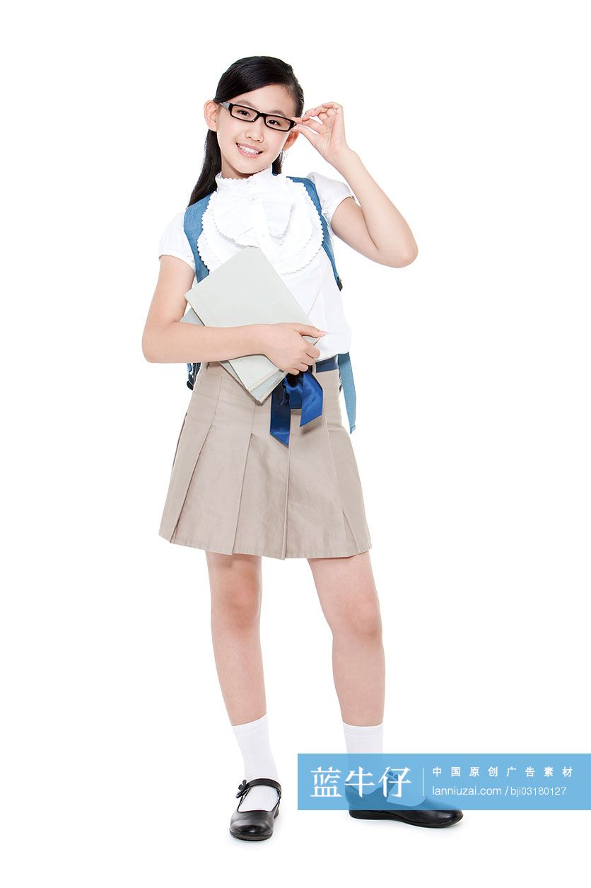 可爱的戴眼镜小学女生
