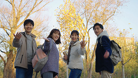 Happy Chinese students enjoying college life