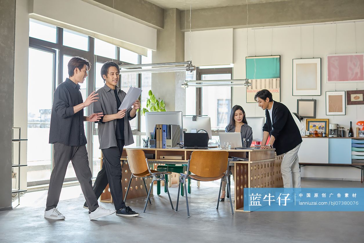 优秀且努力的工作团队