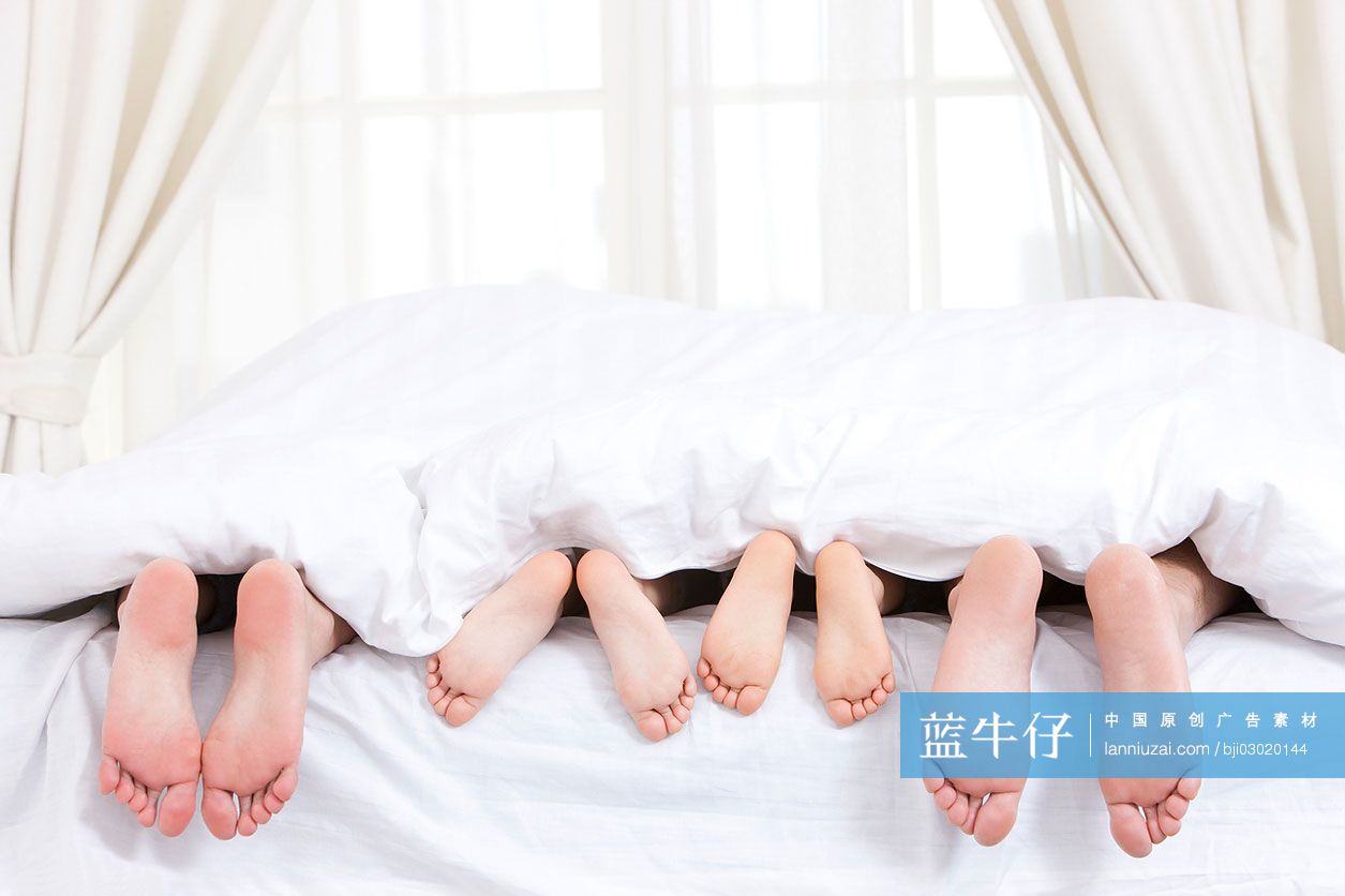 温馨的一家四口