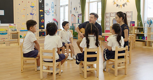Music class in kindergarten,4K