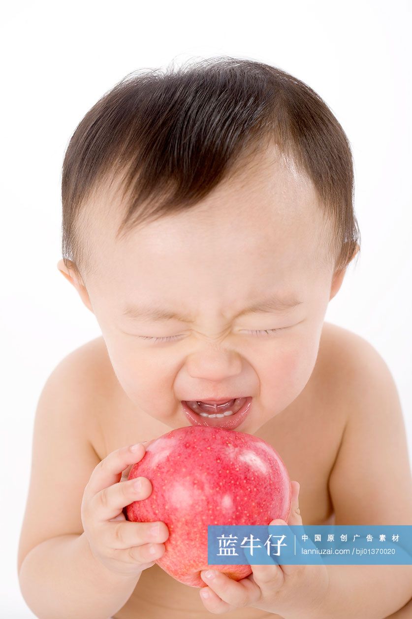 婴儿和苹果