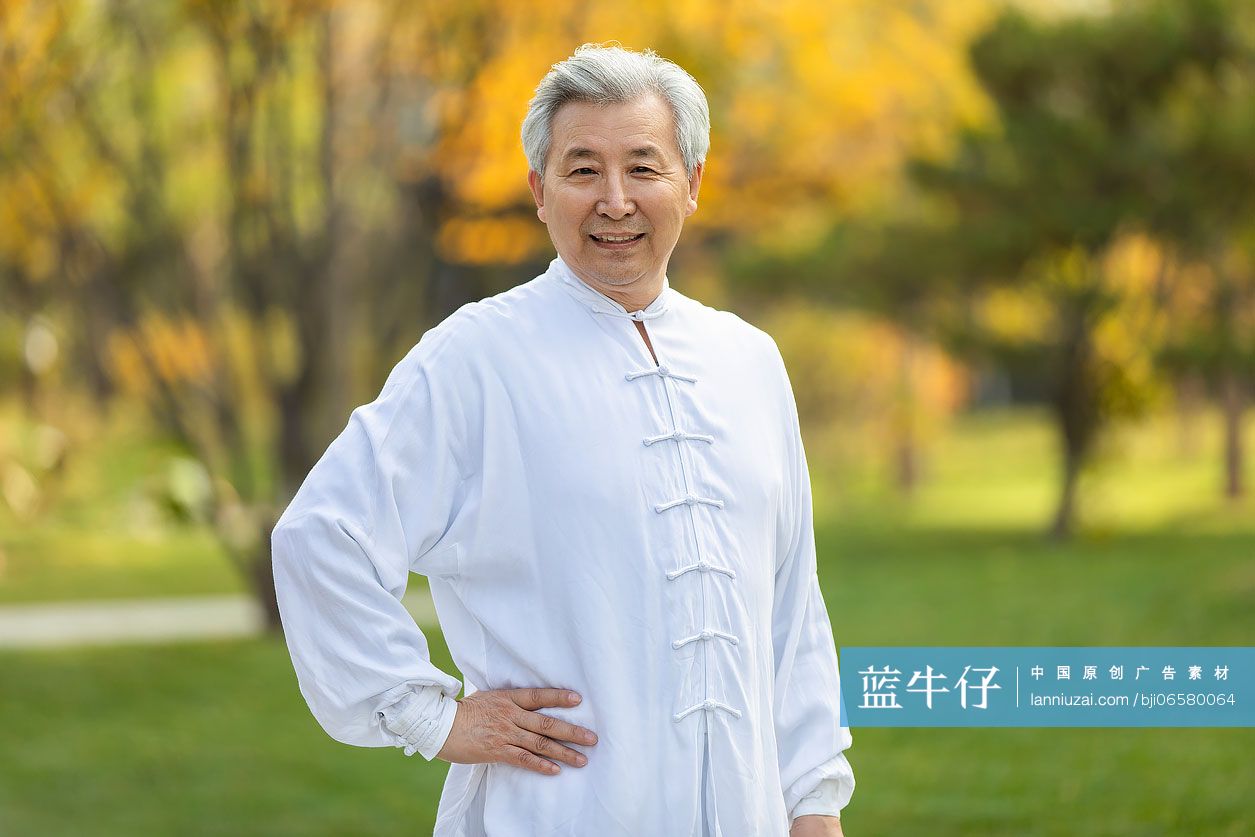 快乐的老年人肖像-蓝牛仔影像-中国原创广告影像素材