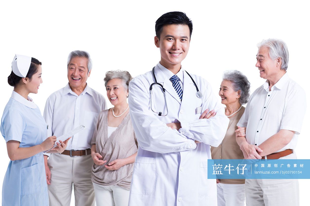 医护人员与老年人