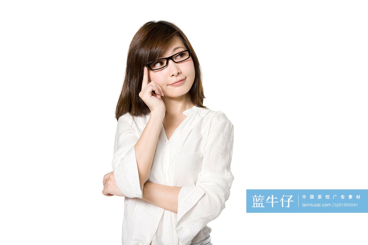 年轻女性思考