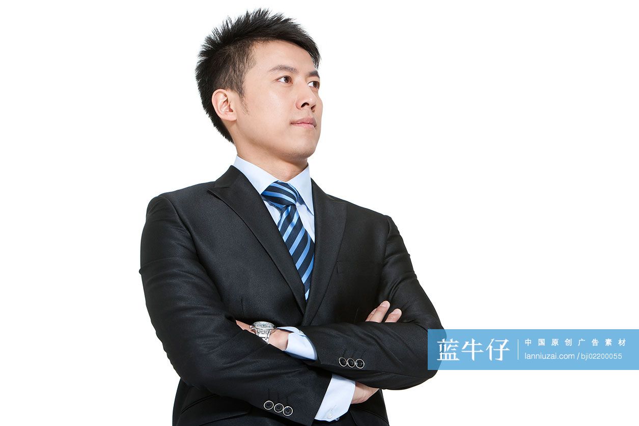 青年商务男士双手交叉