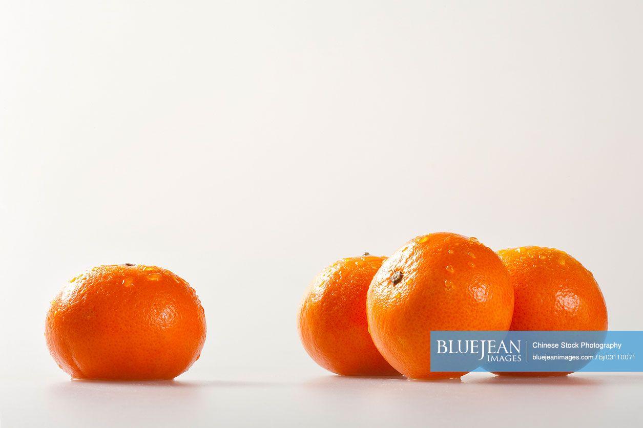 Close-up of oranges