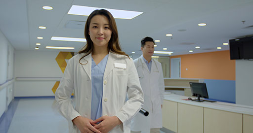 Chinese medical workers working in hospital,4K