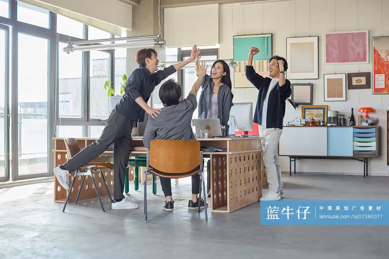 优秀且努力的工作团队