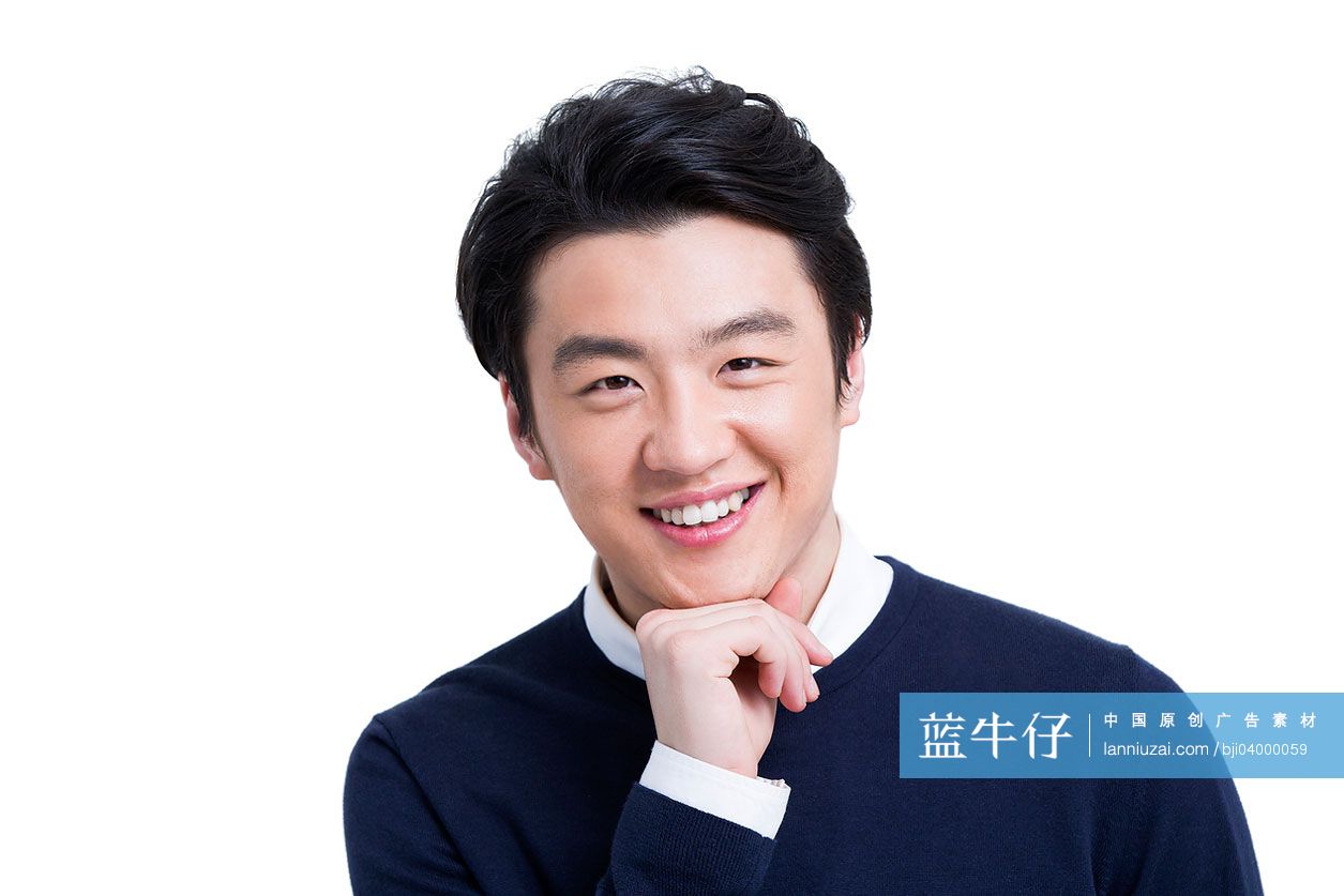 时尚的年轻男子思考